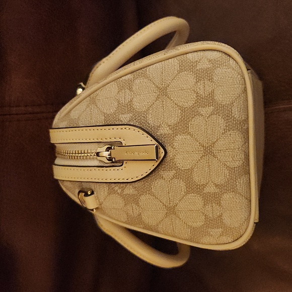Kate Spade Beige Patterned Satchel *Convert Into Shoulder/ Crossbody With Strap* - Picture 3 of 12